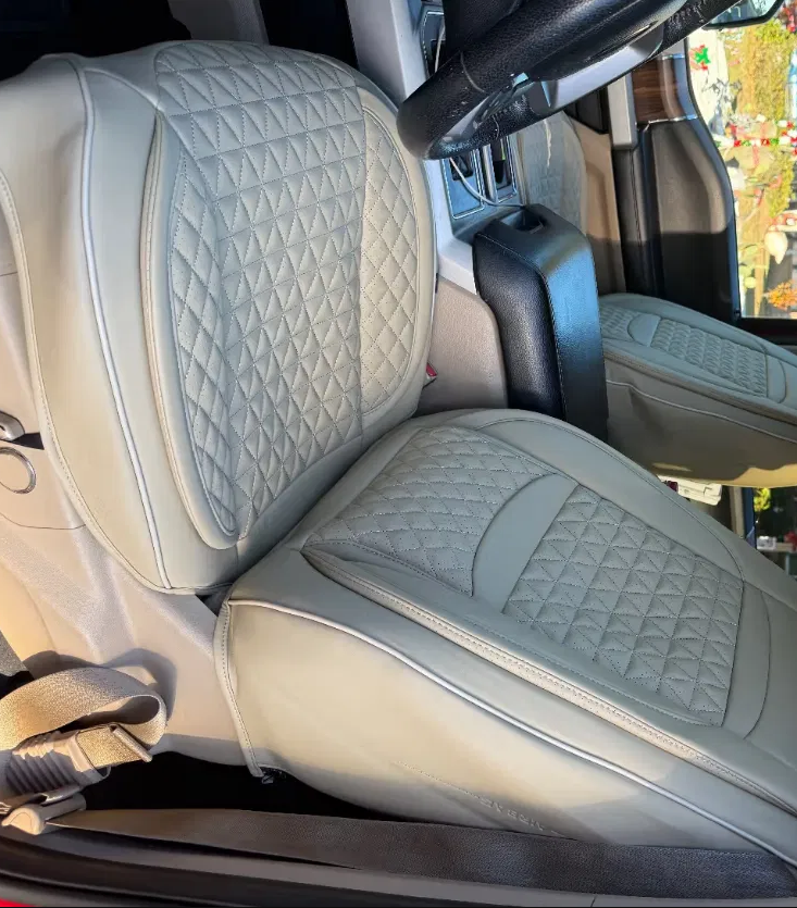 Capas instaladas no carro